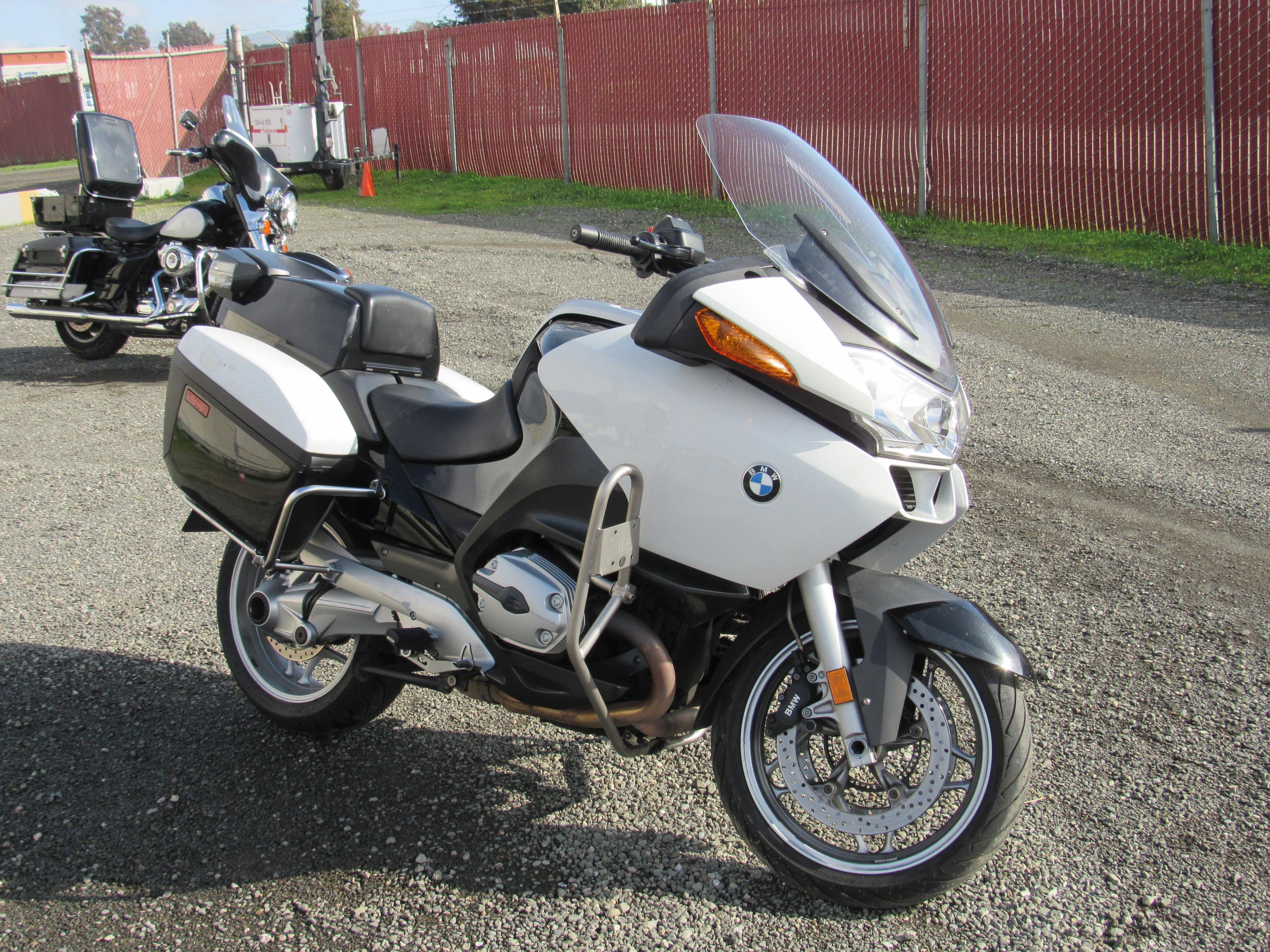 2007 BMW POLICE MOTORCYCLE