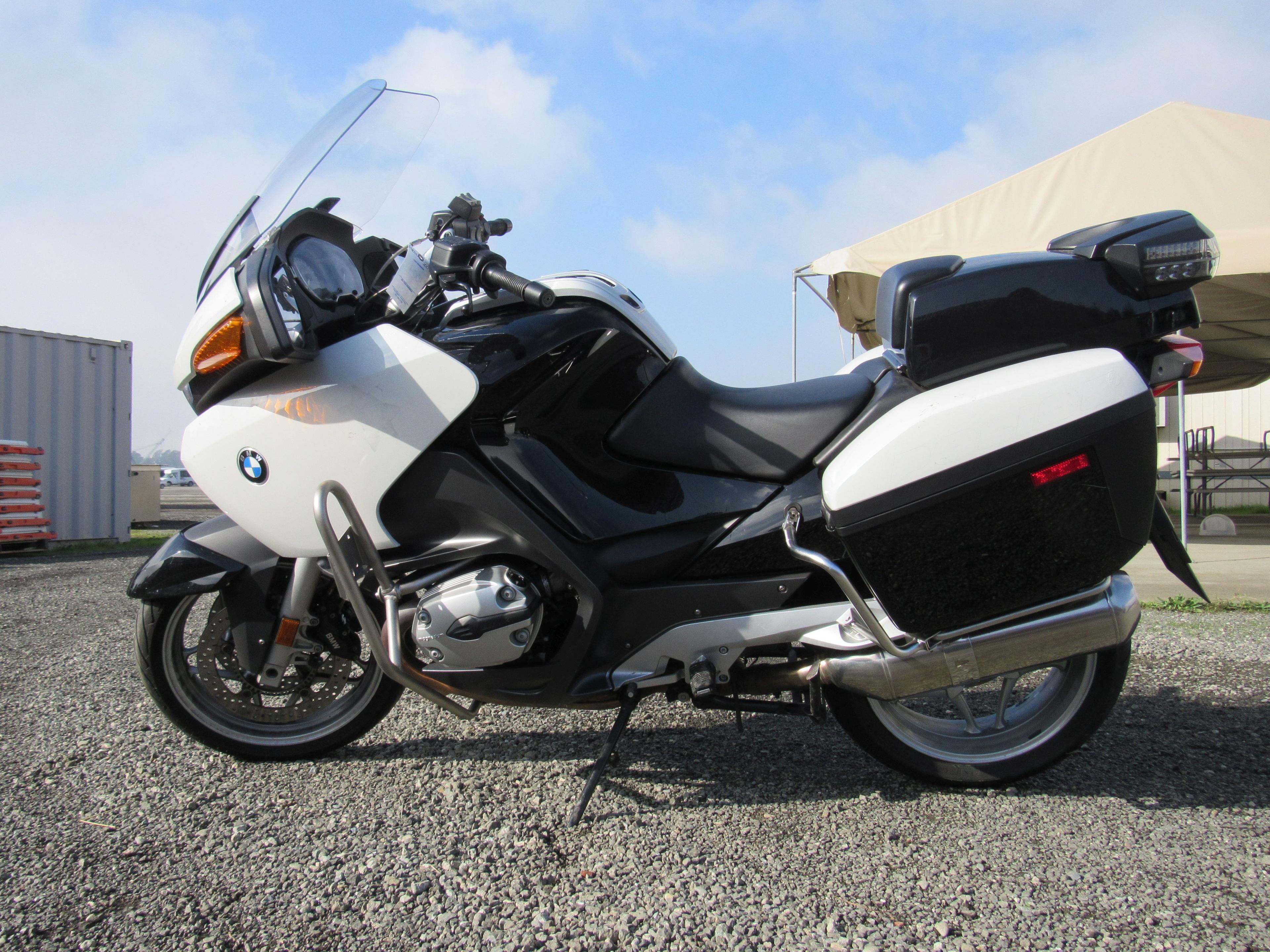 2007 BMW POLICE MOTORCYCLE