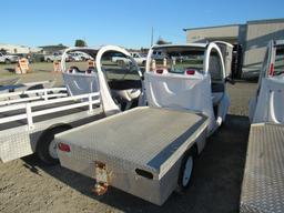 2002 GEM E825 FLATBED CART (NO KEYS)