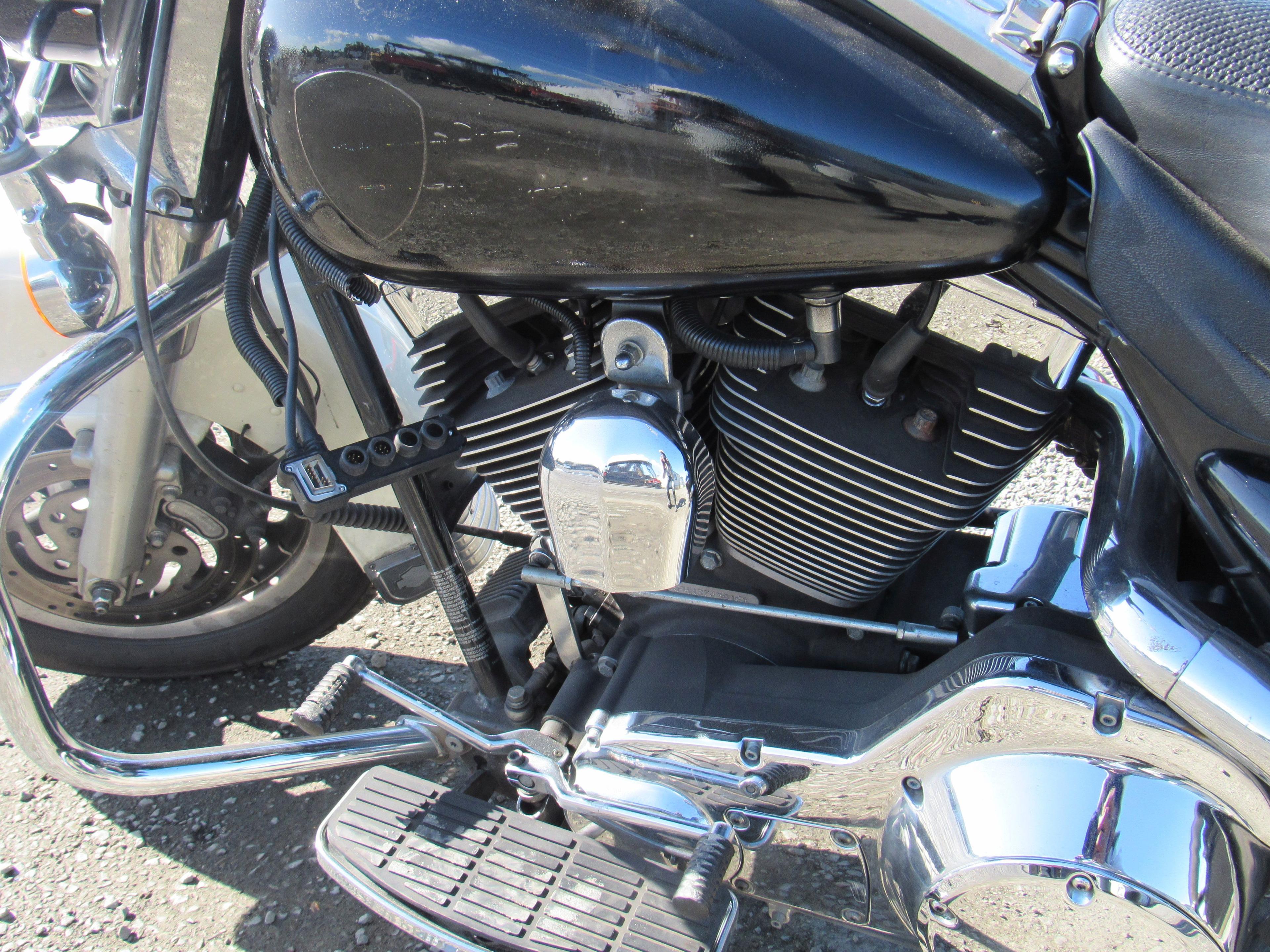 2003 HARLEY DAVIDSON ROAD KING POLICE MOTORCYCLE