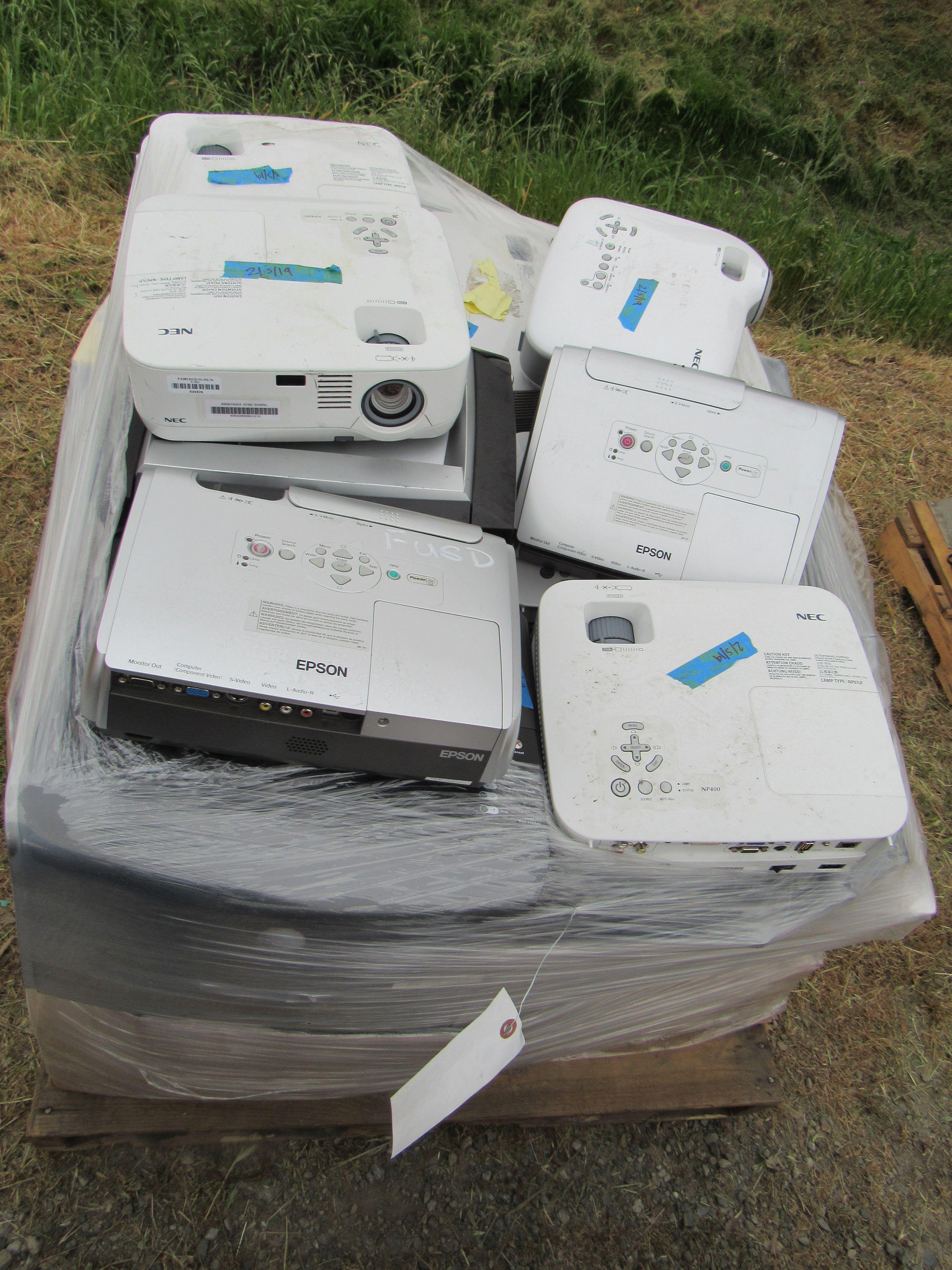 ROW OF ASSORTED ELECTRONICS