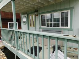 1991 SPECIAL CONSTRUCTION 42' X 16' 2 STORY FLOATING HOME (NON RUNNER) (SUBJECT TO SELLERS APPROVAL)