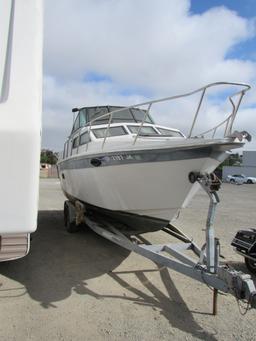 1989 CABIN CRUISER BOAT