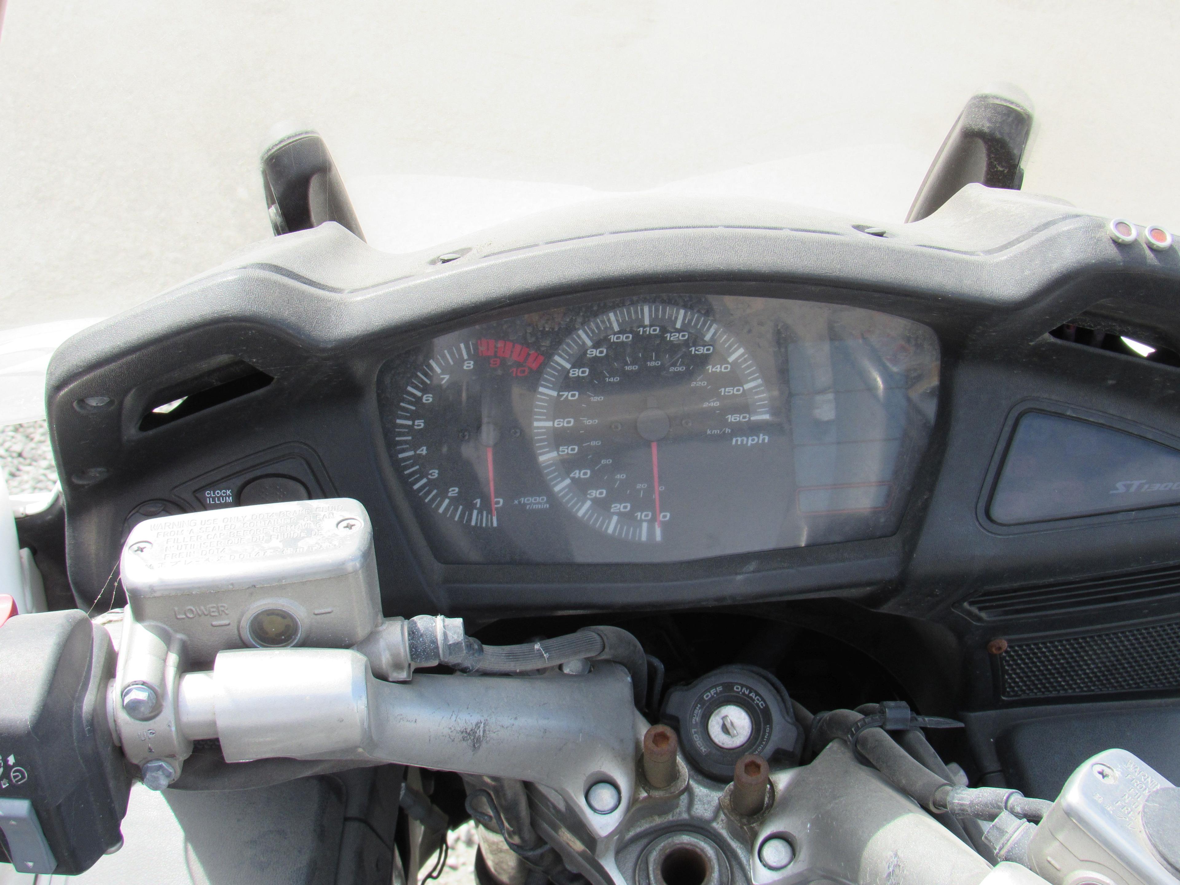 2009 HONDA ST 1300 MOTORCYCLE (NO KEY)