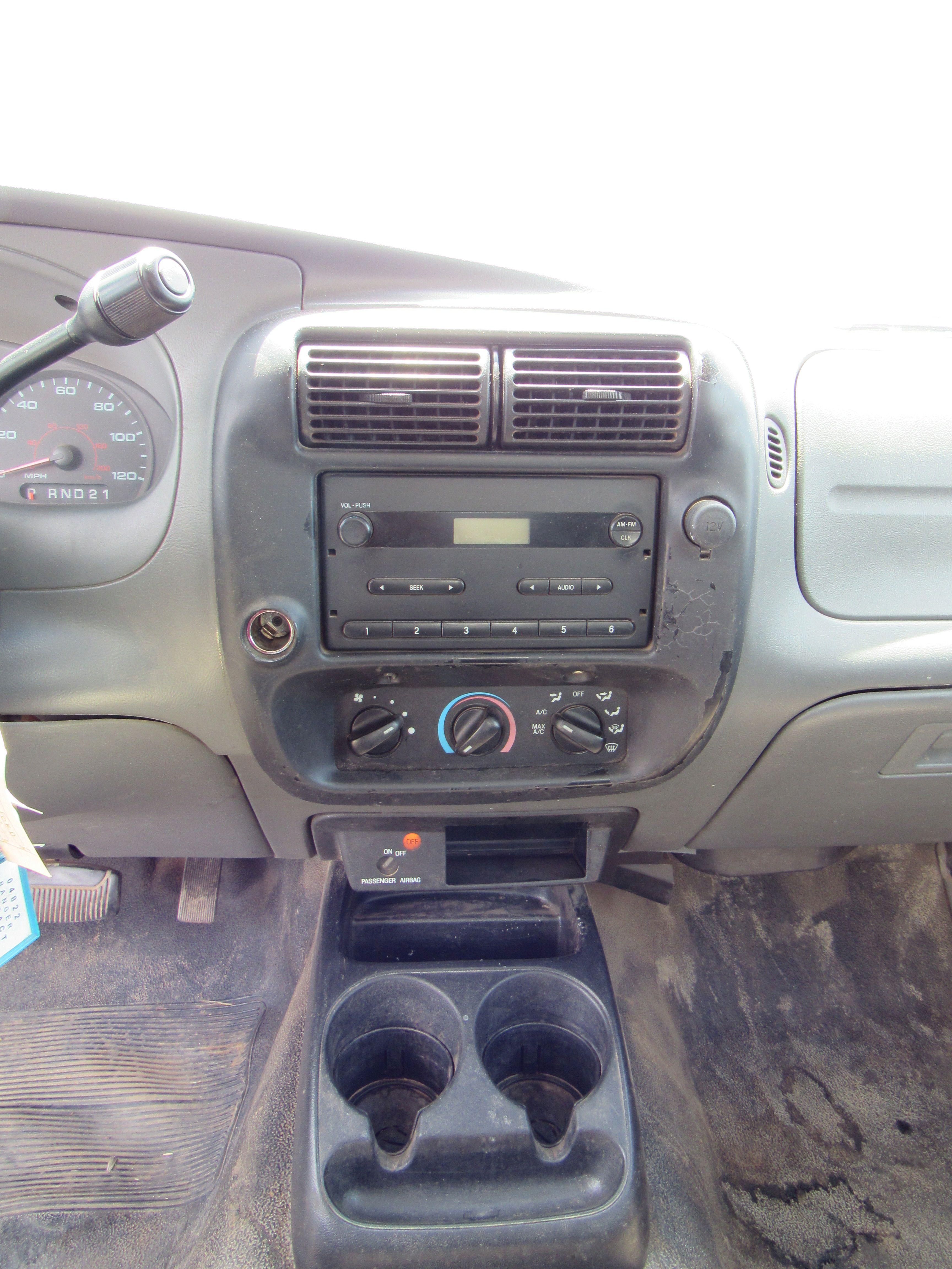 2004 FORD RANGER PICKUP TRUCK