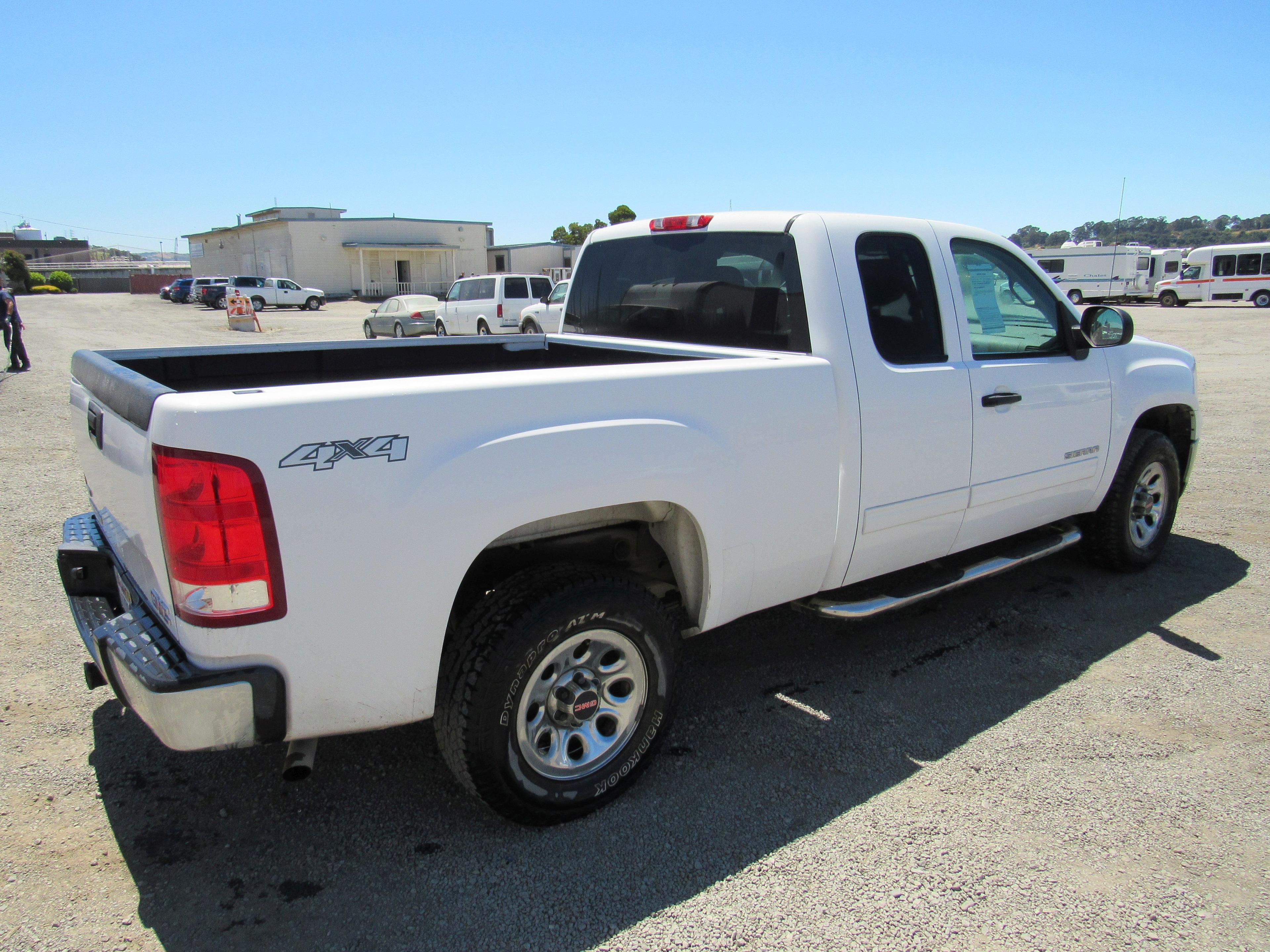 2012 GMC SIERRA 1500 4X4  PICKUP TRUCK