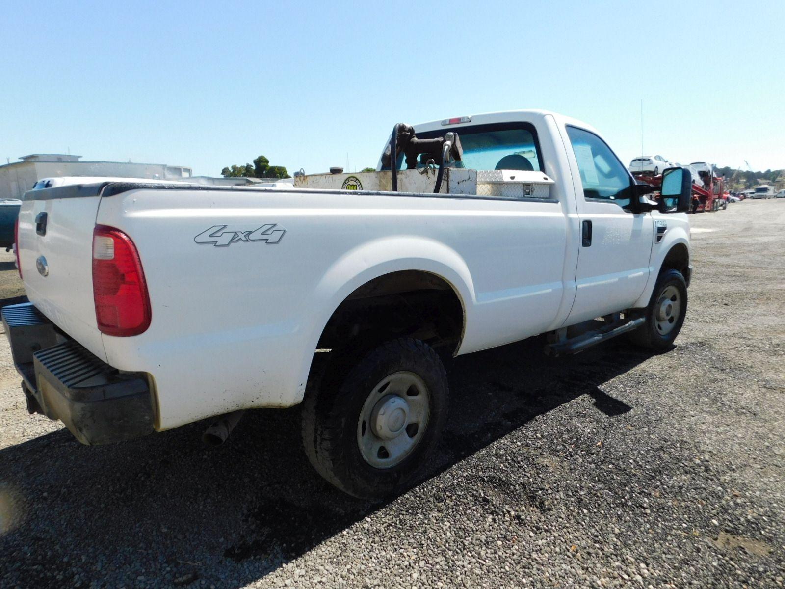 2009 FORD F-350 4X4 PICKUP TRUCK W/ FUEL TANK & TOOL BOX