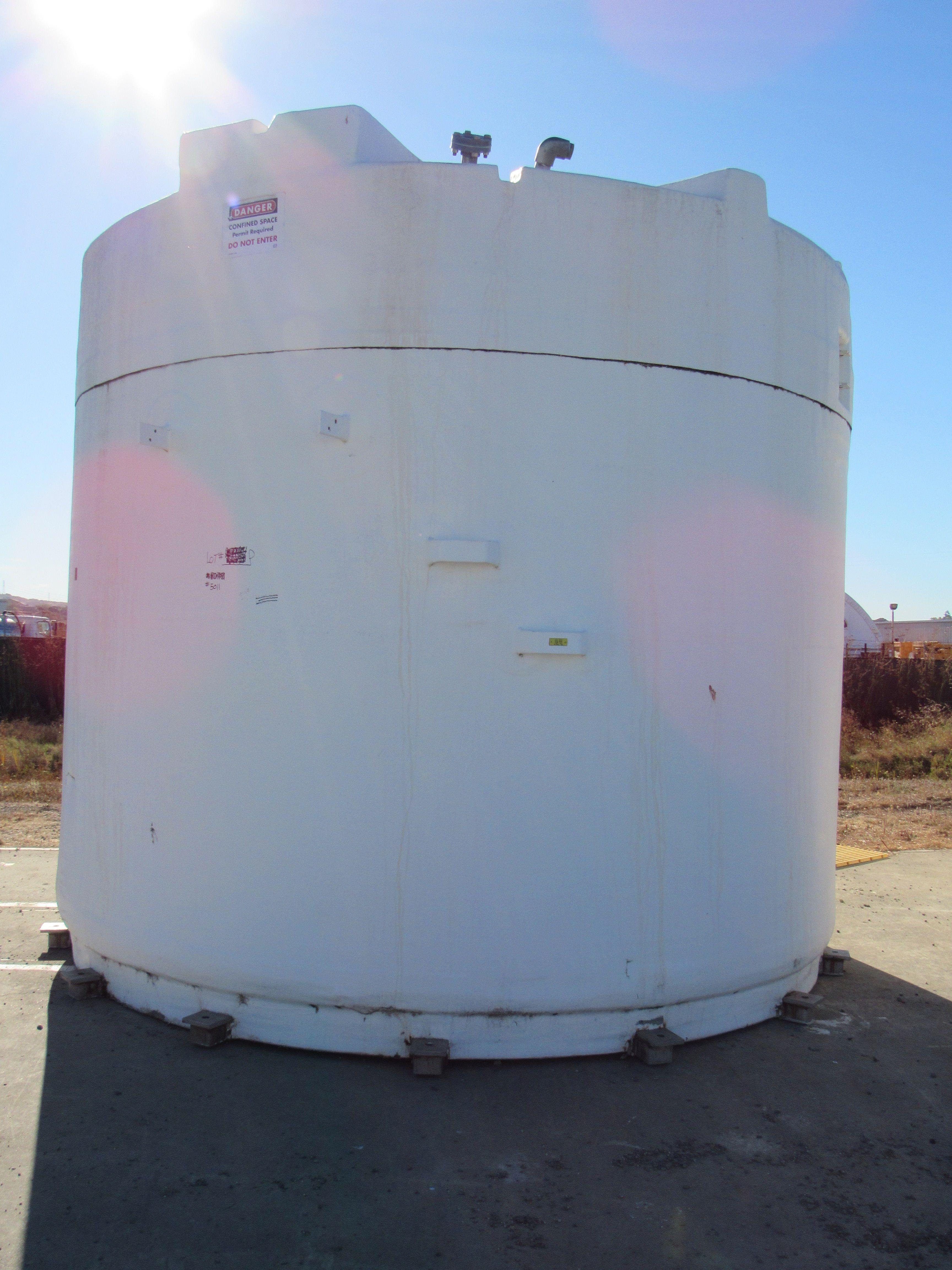 1997 XERXES 12VCT-09A 9100 GALLON TANK