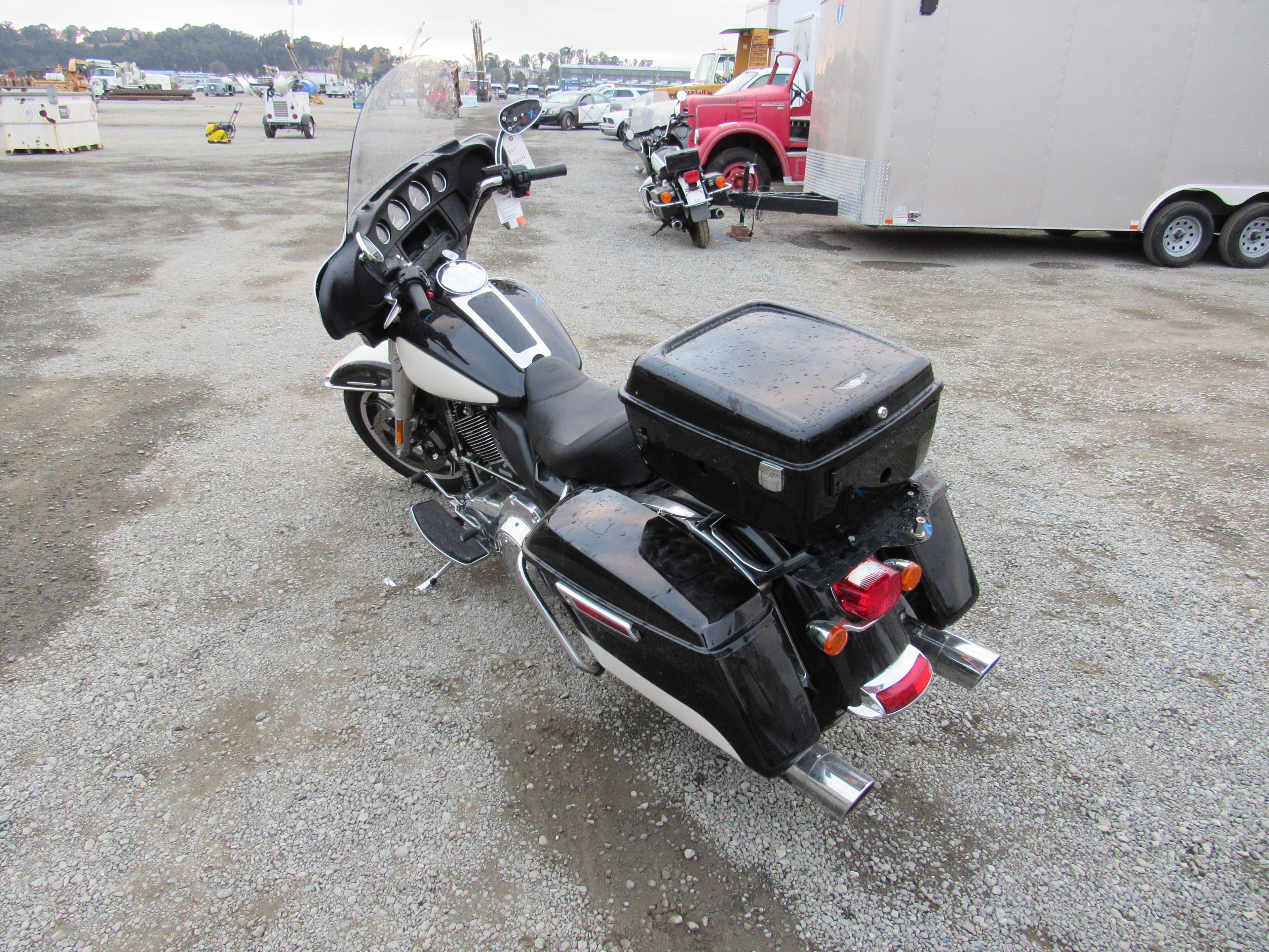 2014 HARLEY DAVIDSON 103 POLICE MOTORCYCLE (NO KEY)