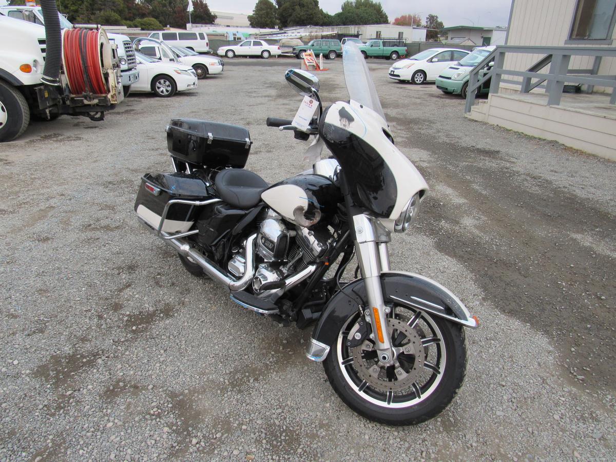 2014 HARLEY DAVIDSON 103 POLICE MOTORCYCLE (NO KEY)