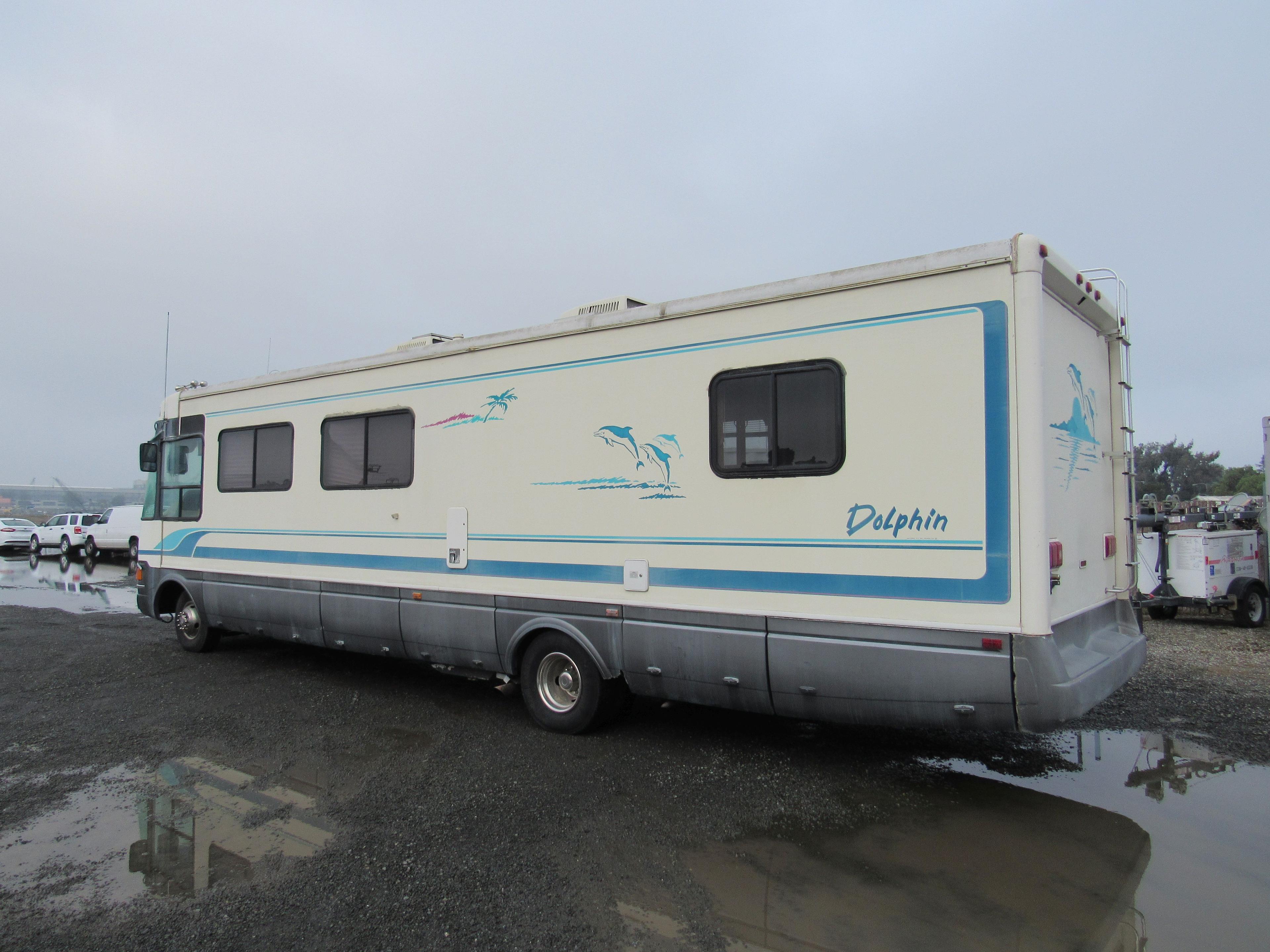 1994 NATIONAL DOLPHIN RV