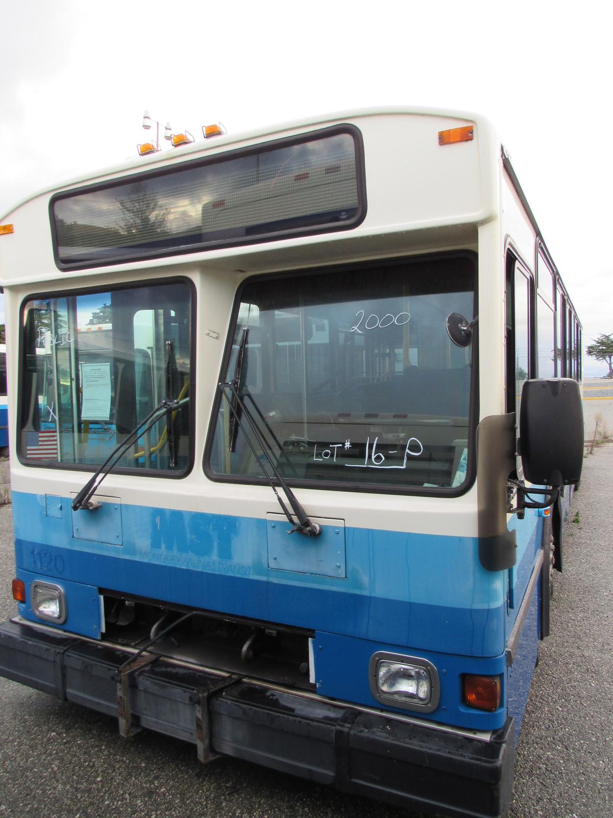 2000 GILLIG PHANTOM 35' PASSENGER BUS (NON RUNNER)