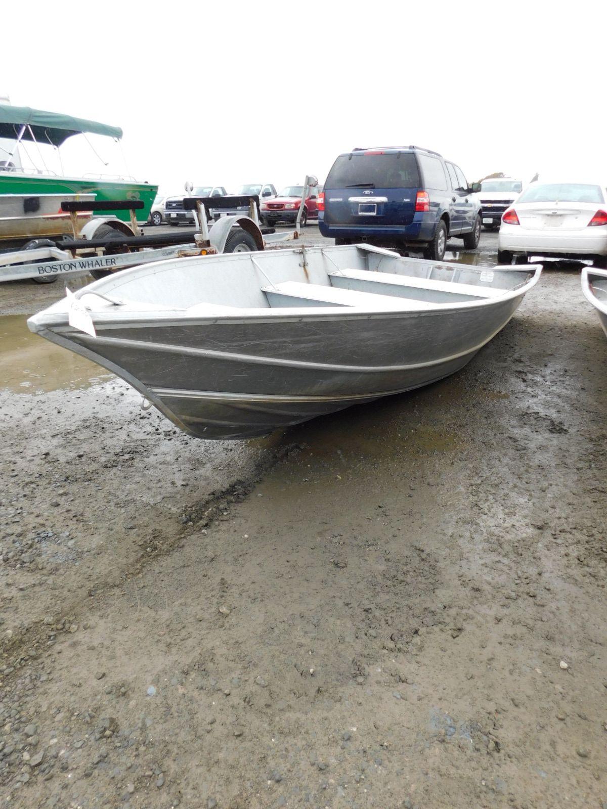 GREGOR H-42-15 ALUMINUM BOAT