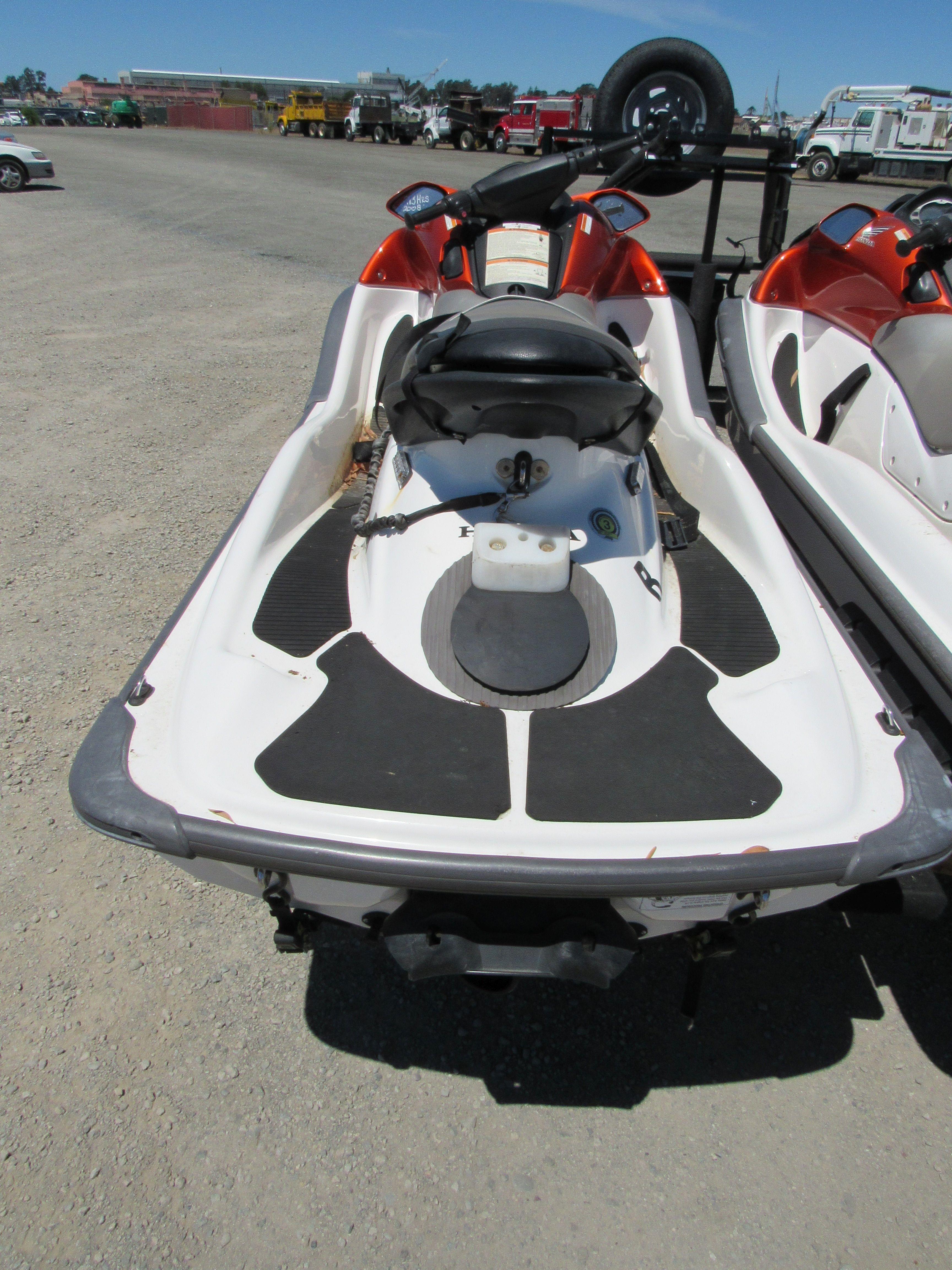 (2) 2008 HONDA ARX1500N3 3 PASSENGER JET SKIS W/ TRAILER