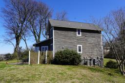 4/2 Two-Story Home With Garage Apartment, Vicksburg, Mississippi