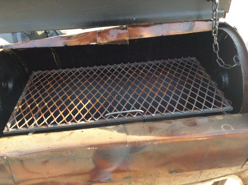 PIG GRILL