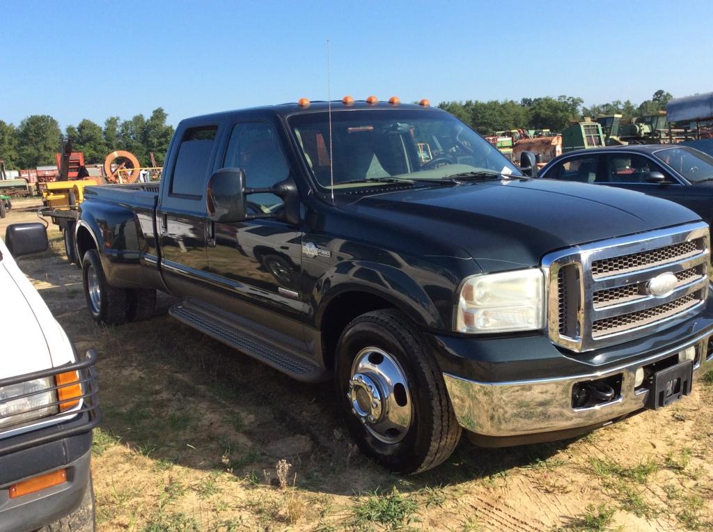 2005 FORD F350 KING RANCH