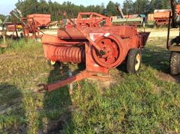 MASSEY FERGUSON 12 SQUARE BALER