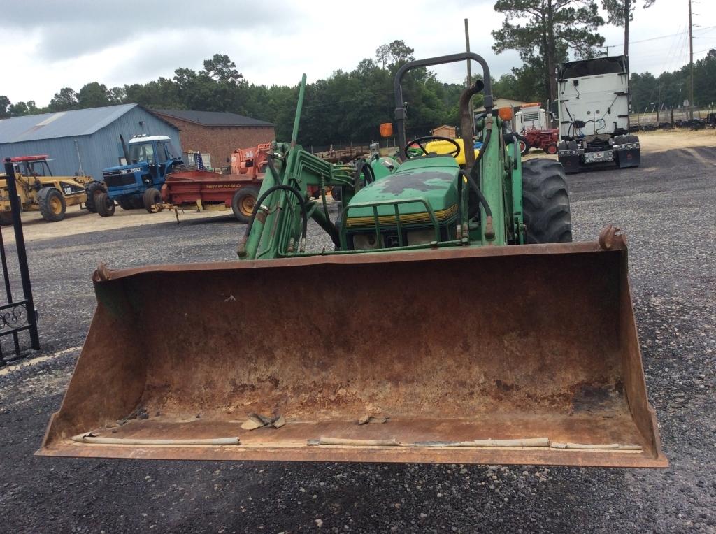 (34)JD 5400 W/ JD 520 LOADER