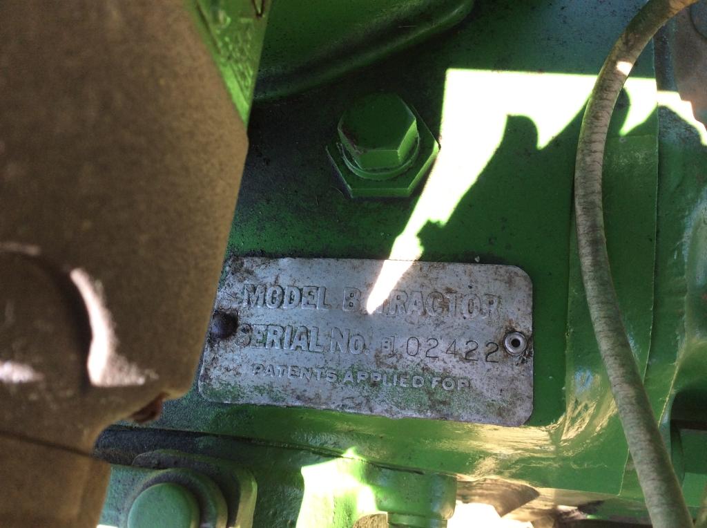 (38)JOHN DEERE "B"