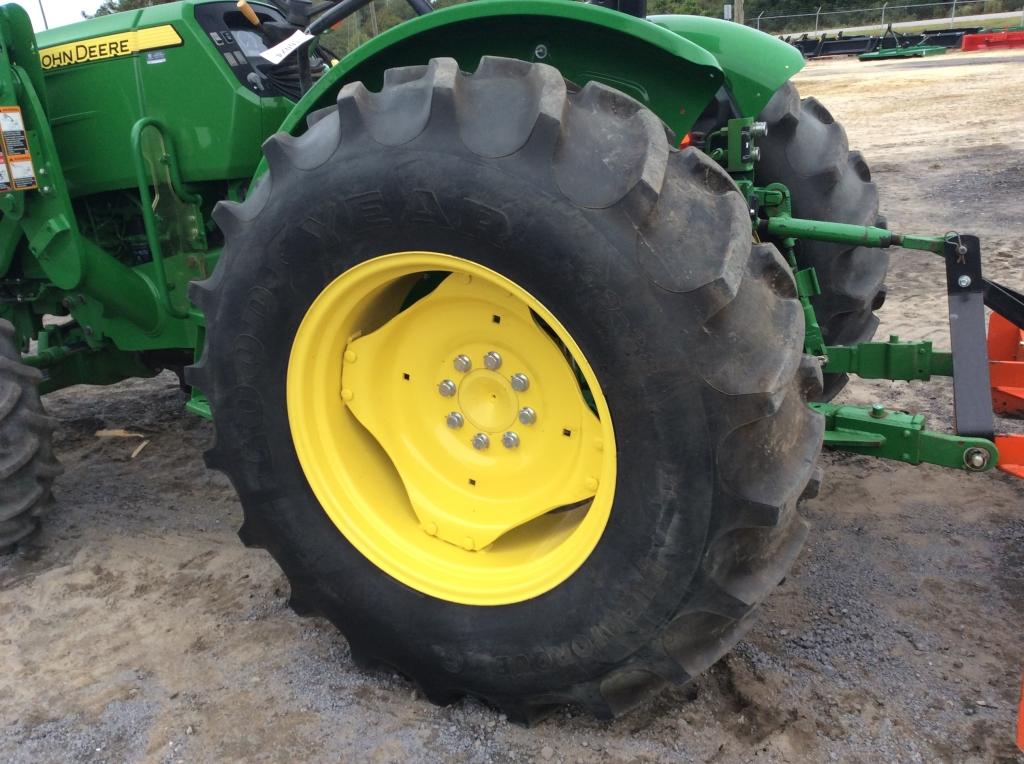 (89)JD 5055E W/ JD H420 LOADER