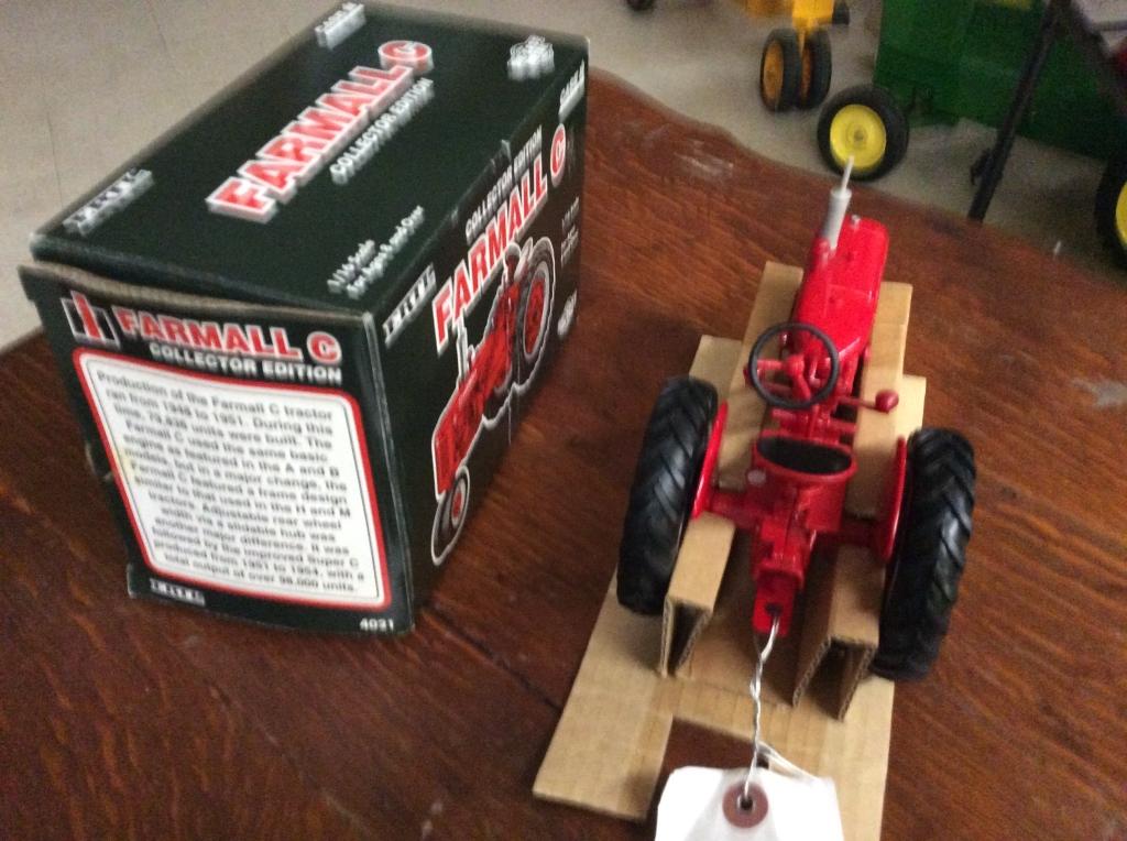 1/16 FARMALL C - COLLECTOR EDITION