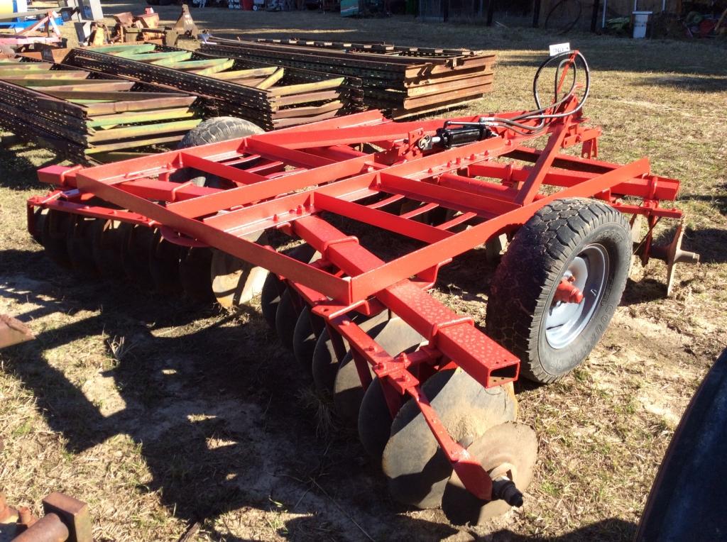 IH 10' PULL TYPE HYDRAULIC DISC HARROW