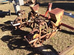 BURCH 3PT 2 ROW PLANTER W/ FERTILIZER HOPPERS