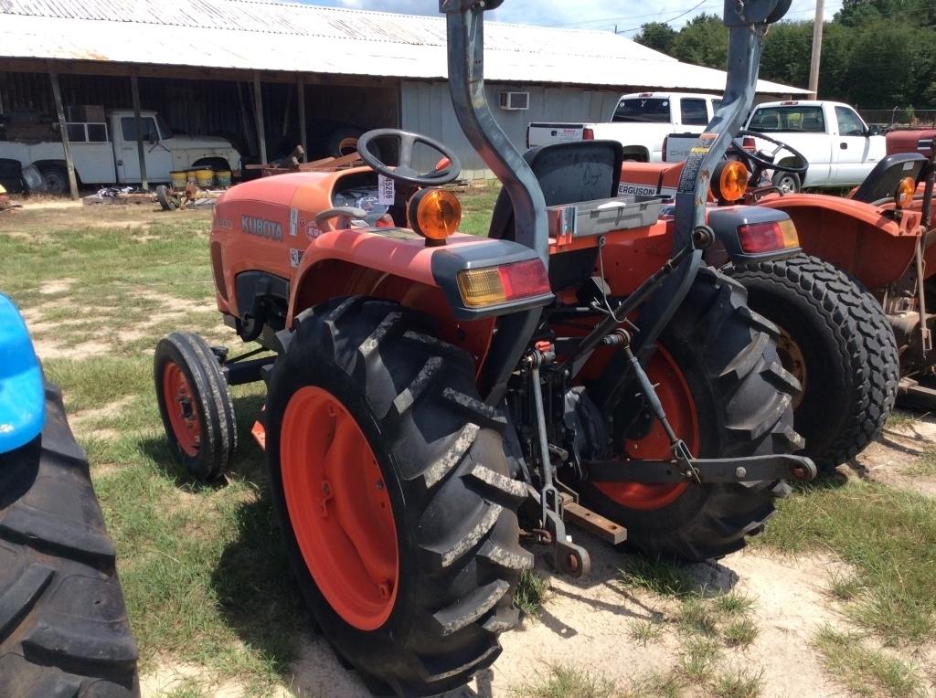 (32)KUBOTA L3200