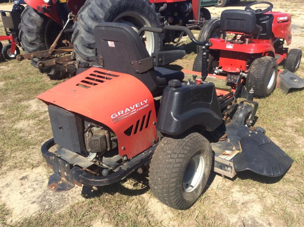 (16)GRAVELY ZT2352 MOWER