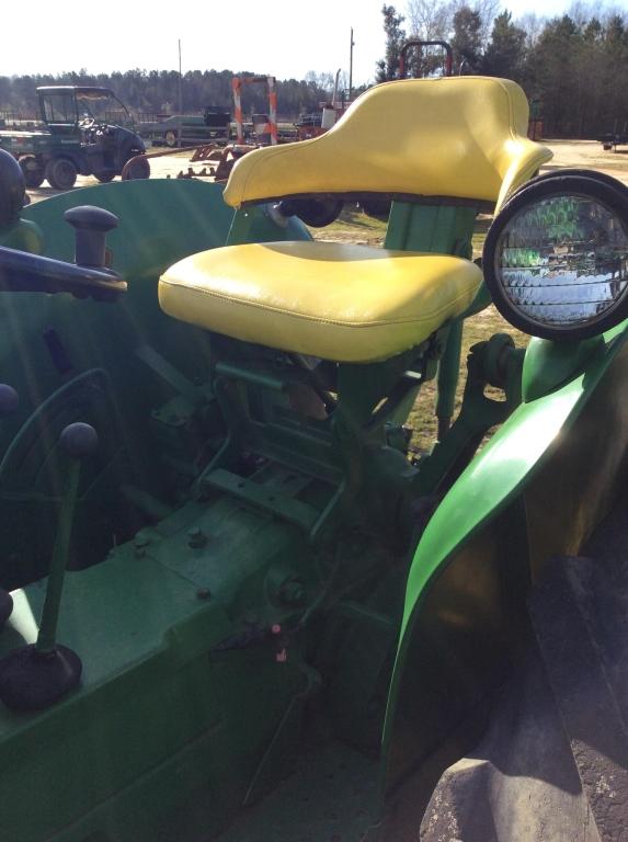 (21)JOHN DEERE 1020 W/ LOADER