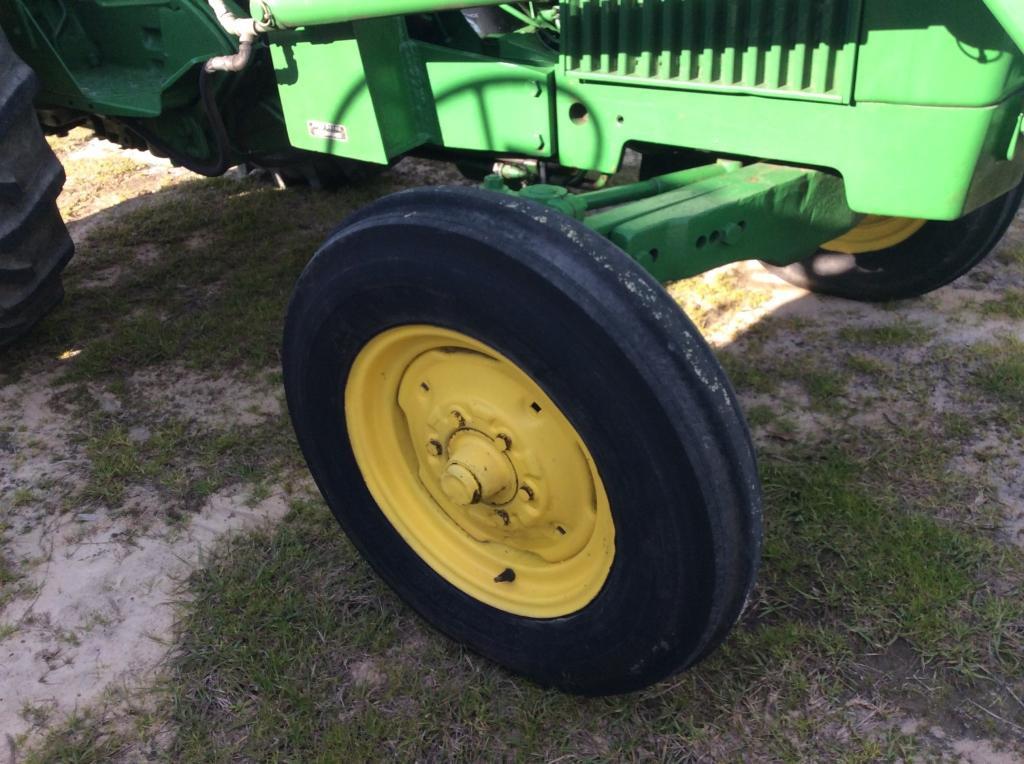 (21)JOHN DEERE 1020 W/ LOADER