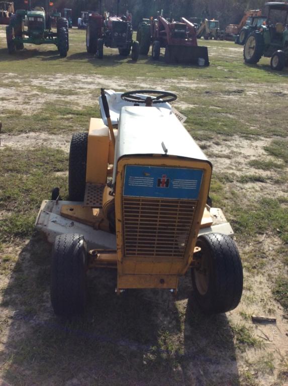 (12)INTERNATIONAL CUB CADET 122 MOWER