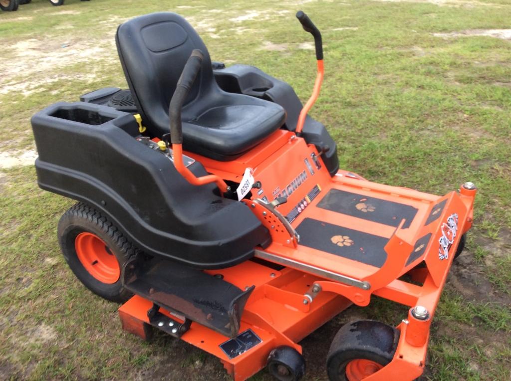 (6)MZ MAGNUM 725CC ZERO TURN MOWER