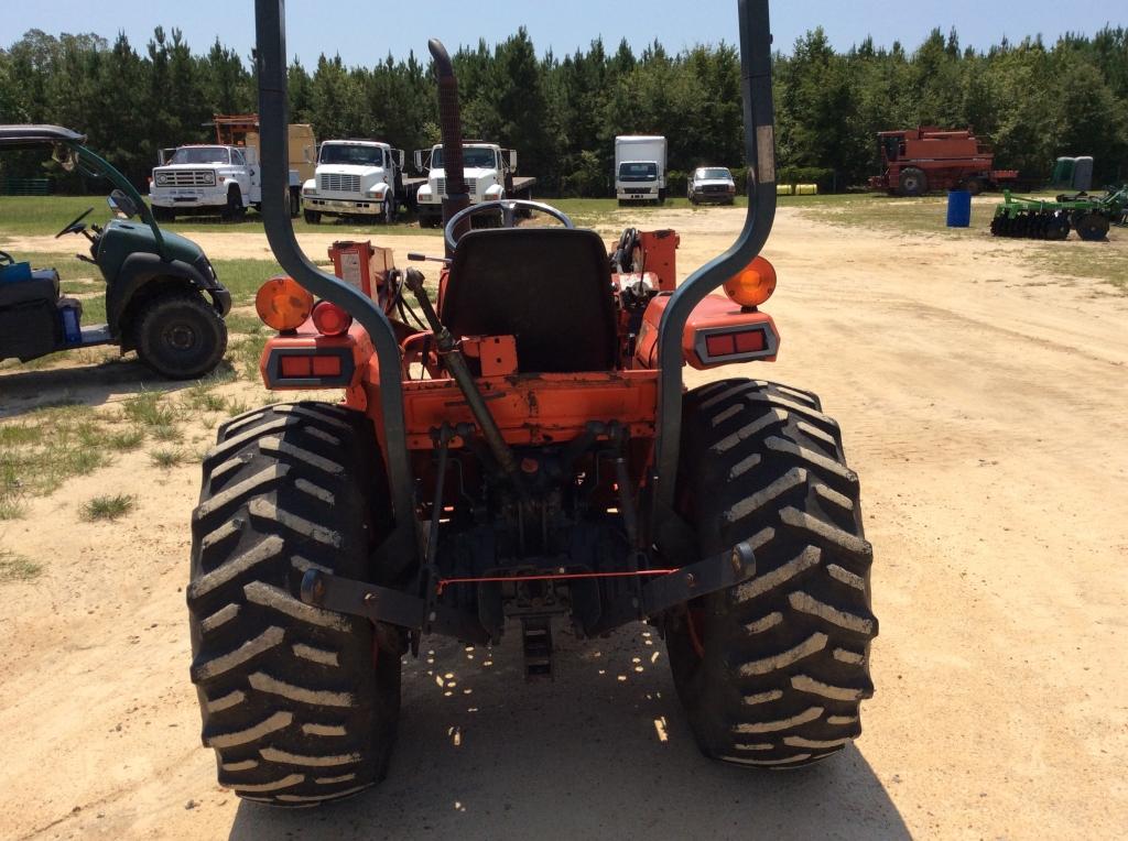 (47)KUBOTA L2250 W/ L485 LOADER