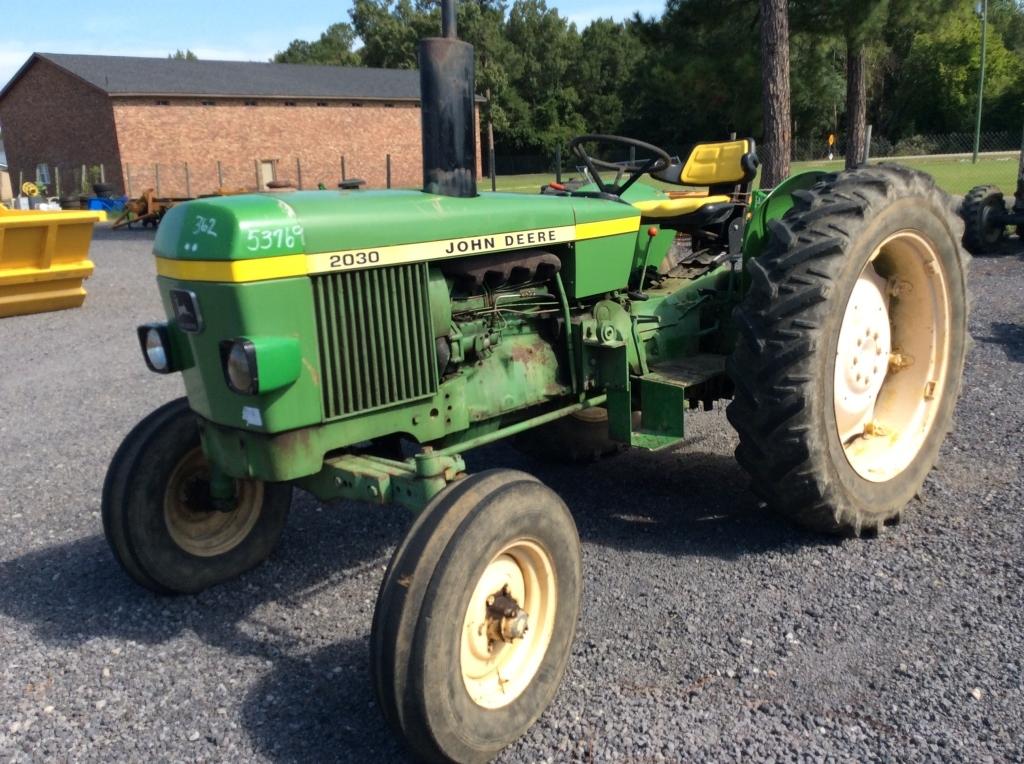 (25)JD 2030 - 2WD