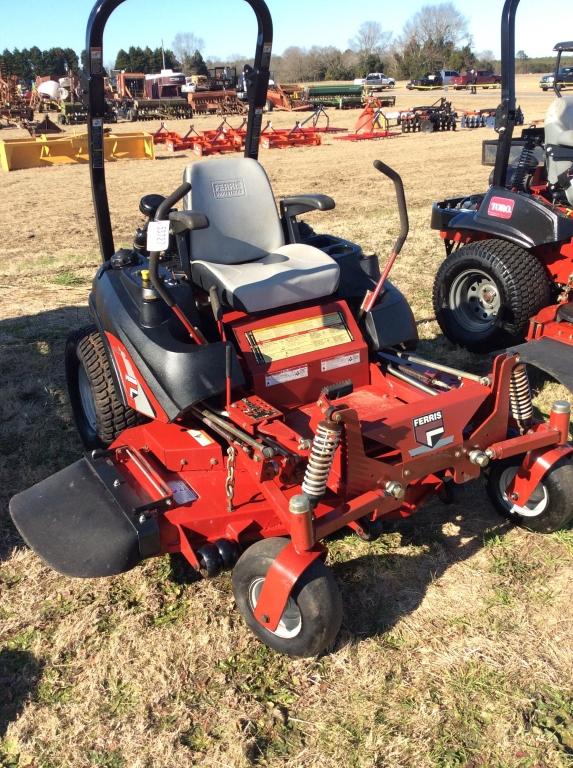 FERRIS IS 2000Z ZERO TURN MOWER