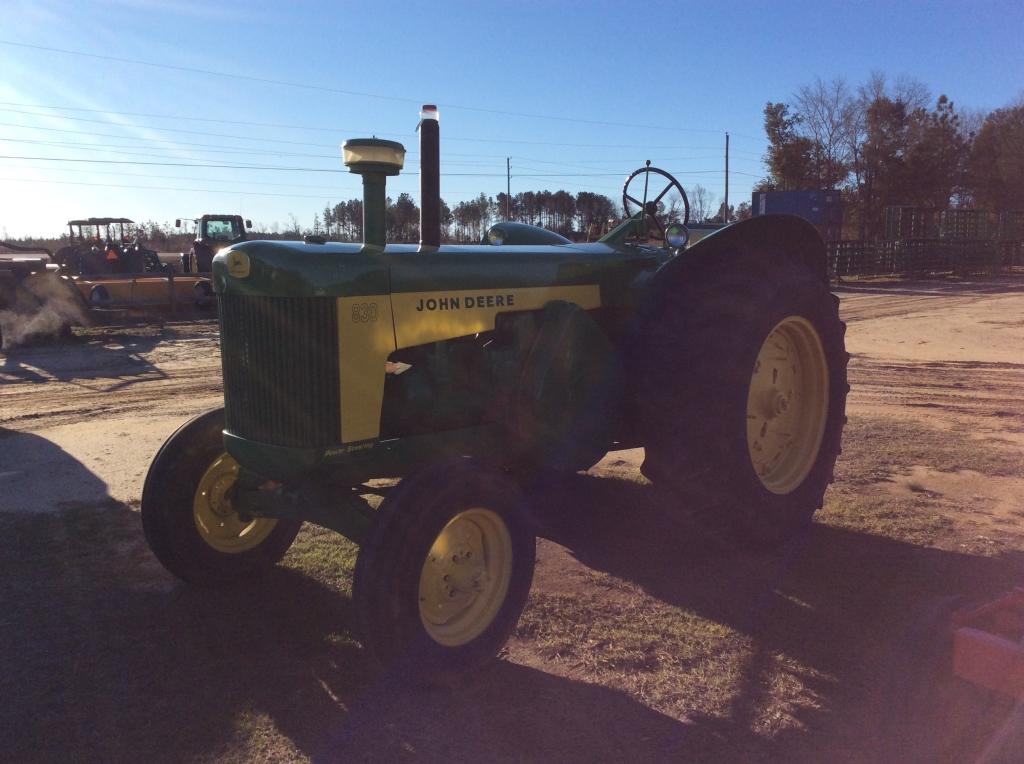 (25)JOHN DEERE 830