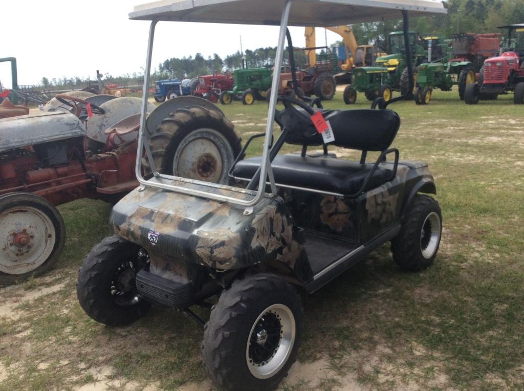 (11)CLUB CAR ELECTRIC GOLF CART - NEW BATTERIES