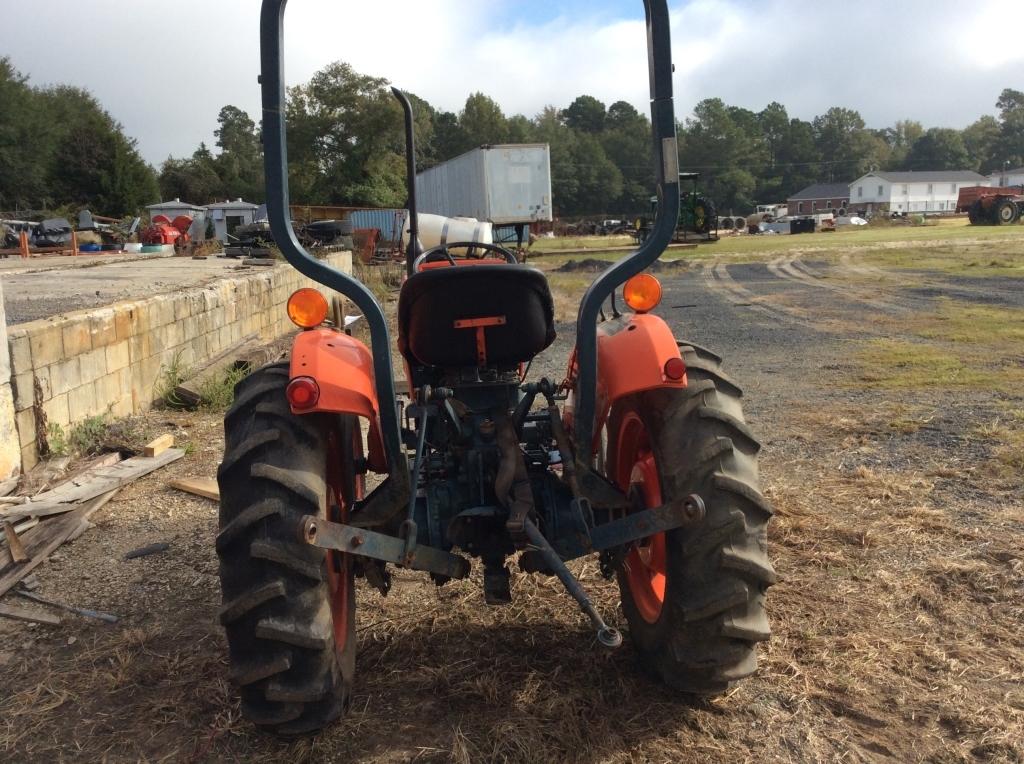 (7)KUBOTA L2050