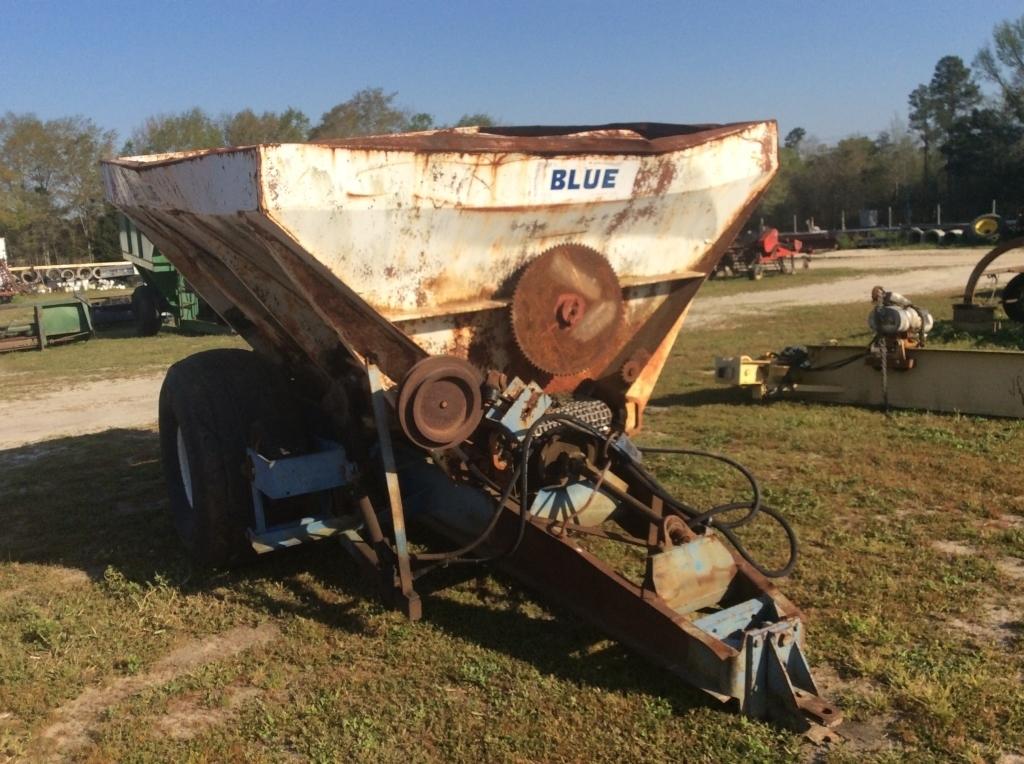 (18)PULL TYPE FERTILIZER SPREADER