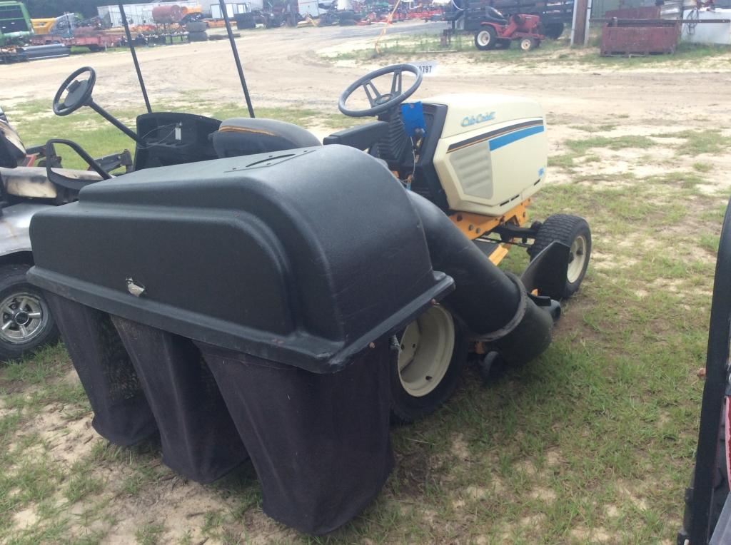 (14)CUB CADET 1864 MOWER