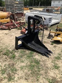 (46)SKID STEER Q.A. HYDRAULIC STUMP BUCKET