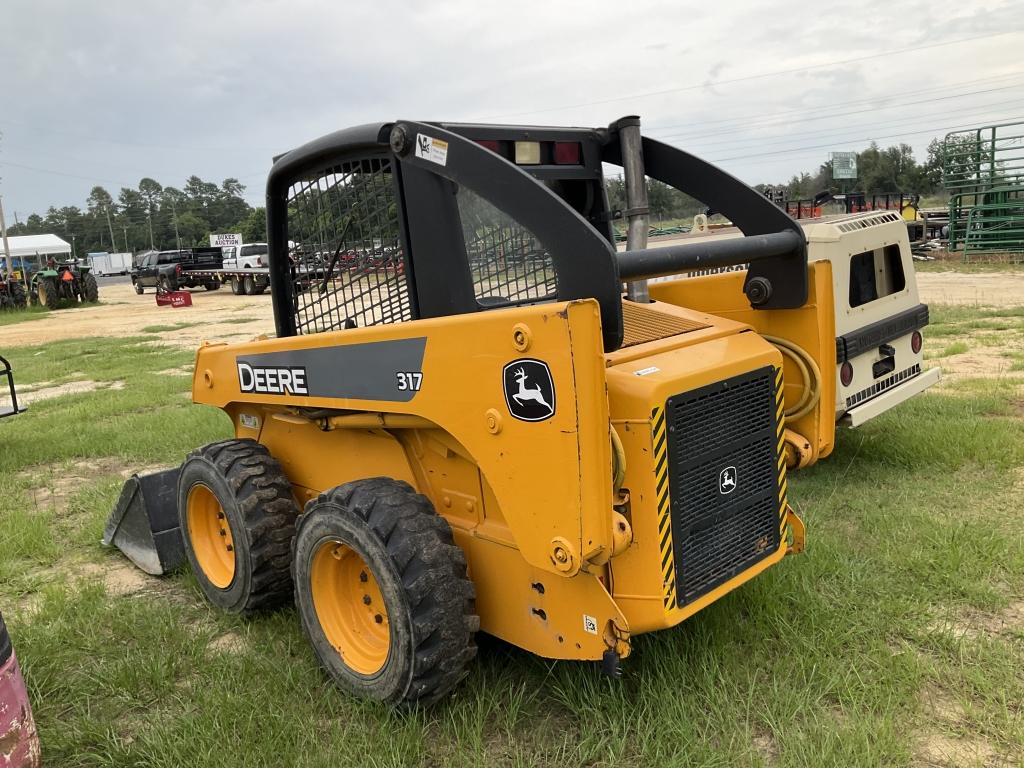 (71)JOHN DEERE 317 SKID STEER