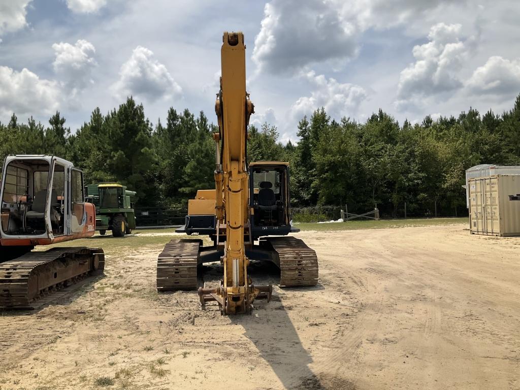 (83)KOMATSU PC220LC-3 EXCAVATOR