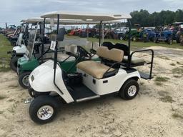 (1)EZ GO ELECTRIC GOLF CART