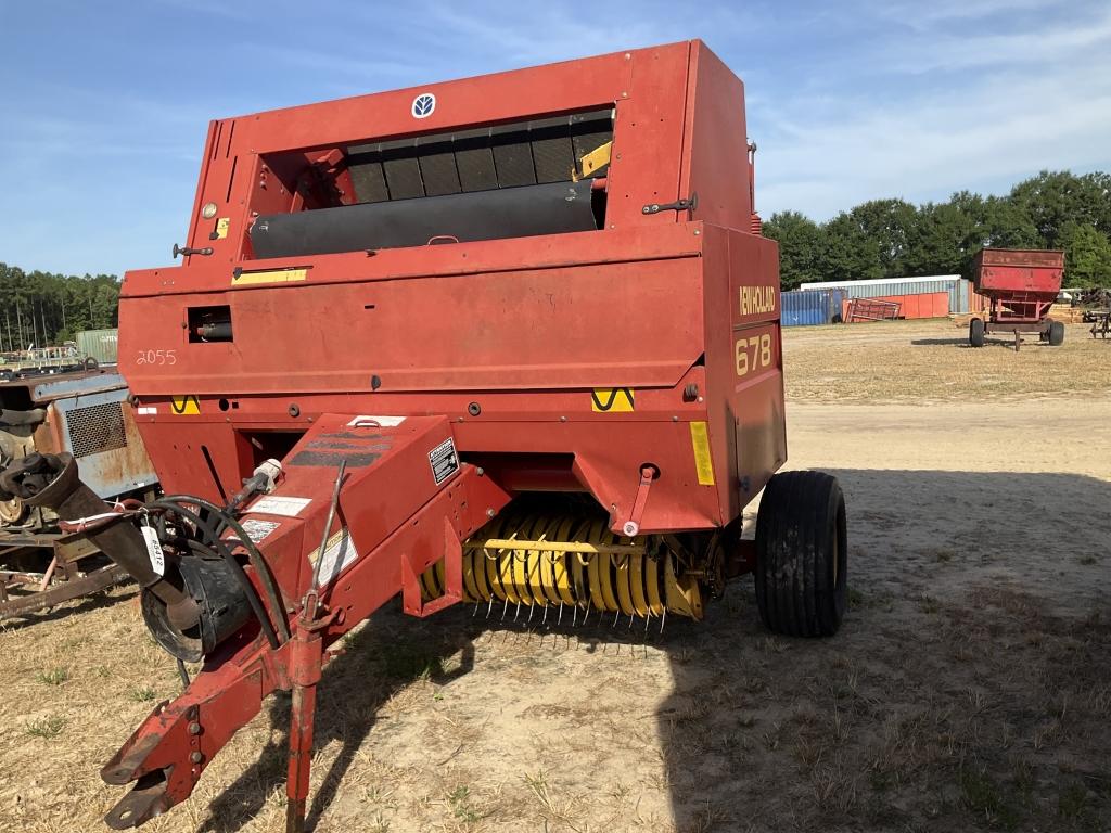 (24)NEW HOLLAND 678 ROUND BALER