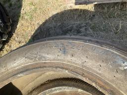 (27)2 - 11.25X28 IMPLEMENT TIRES