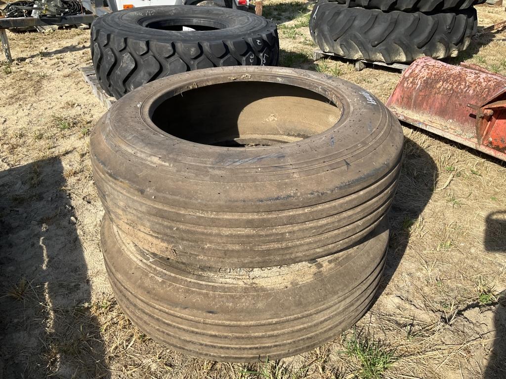 (27)2 - 11.25X28 IMPLEMENT TIRES