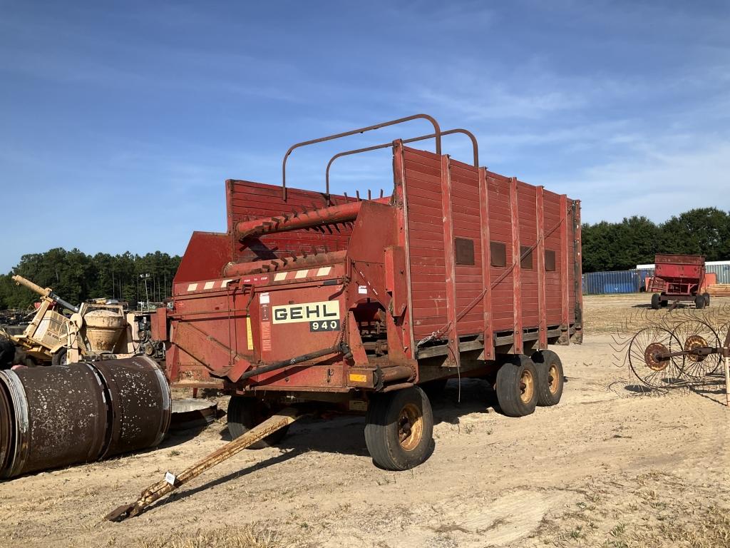 (20)GEHL 940 SILAGE WAGON